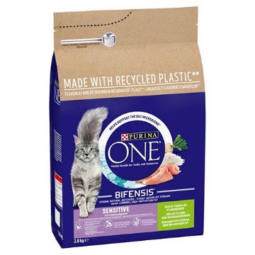 Picture of Purina One Cat Sensitive Turkey & Rice 2.8kg x 1